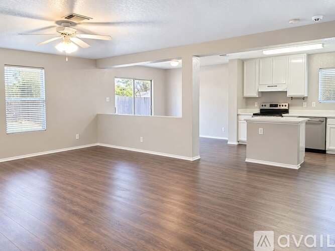 San Antonio House: 5542 Spring Day