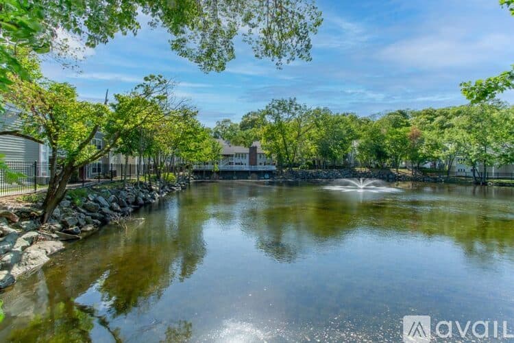 Burlington Apartment: 26 Beacon Street