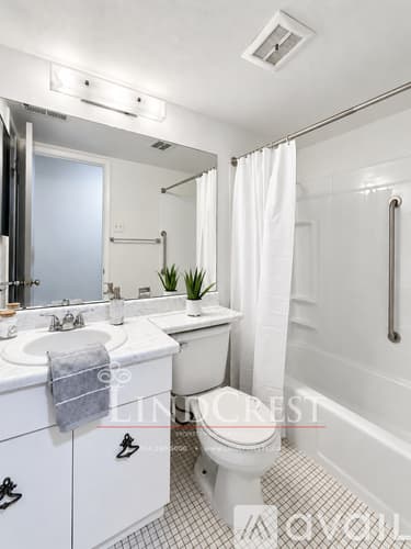 St. Louis Apartment: 7422 Gravois Ave
