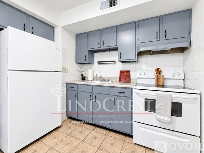 St. Louis Apartment: 7422 Gravois Ave