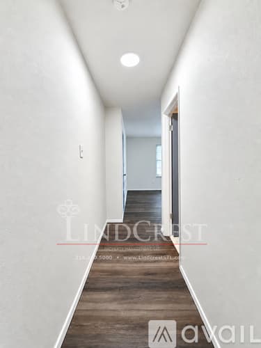 St. Louis Apartment: 7422 Gravois Ave