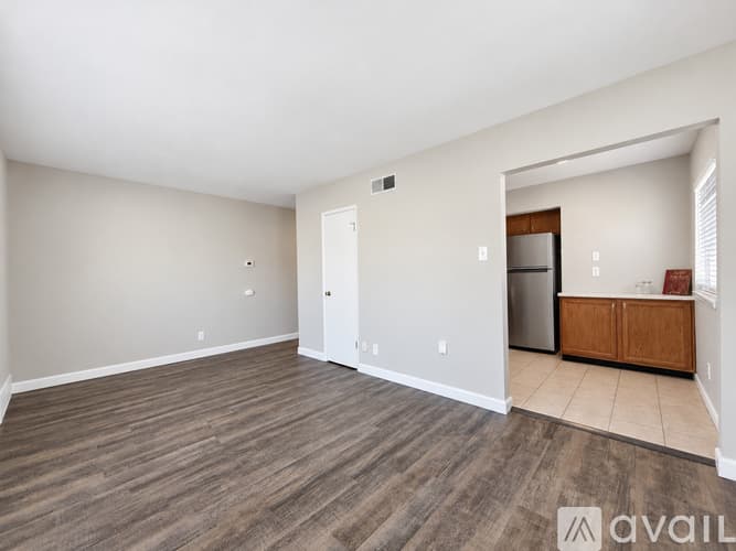 St. Louis Apartment: 4117 Germania Ave