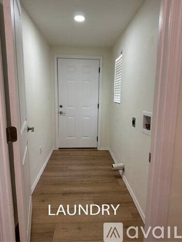 Rio Hondo House: 119 Ebony Avenue