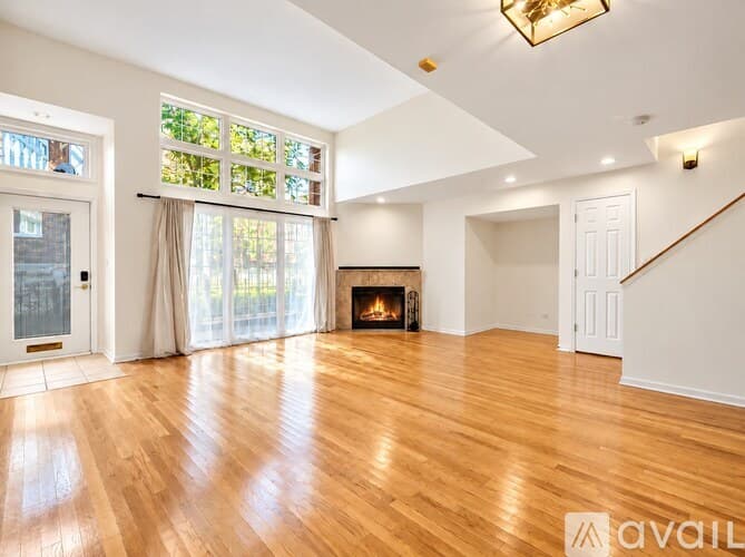 Chicago Condo: 4934 South Cornell Avenue