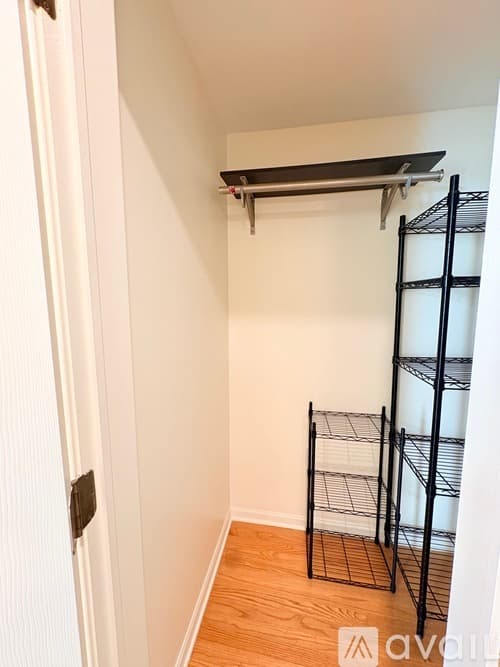 Chicago Condo: 4934 South Cornell Avenue