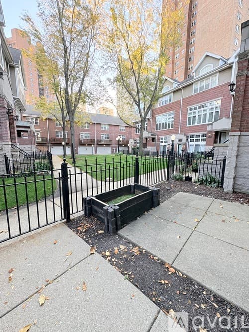 Chicago Condo: 4934 South Cornell Avenue