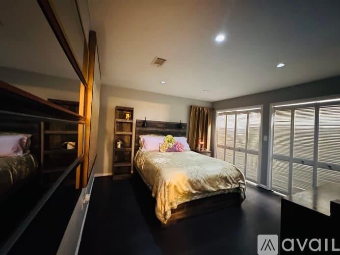 Atlanta Condo: 4204 Pine Heights Drive Northeast
