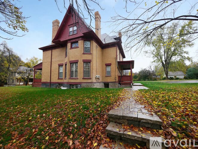Pittsburgh Apartment: 231 West Steuben Street