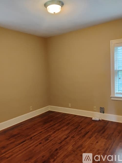 Minneapolis Apartment: 1007 Kenwood Pkwy