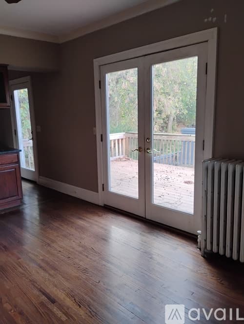 Minneapolis Apartment: 1007 Kenwood Pkwy