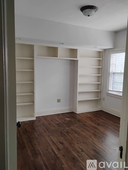 Minneapolis Apartment: 1007 Kenwood Pkwy