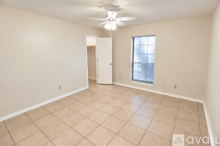 Belton House: 517 E 27th Ave