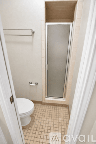Belton House: 517 E 27th Ave