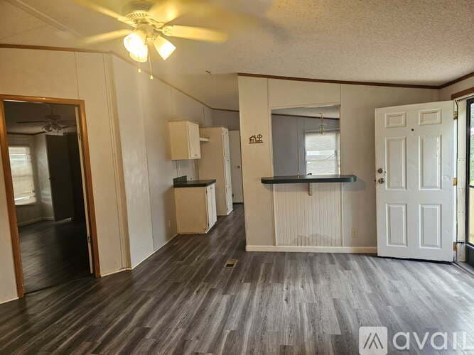 Azle House: 12231 Farm To Market Rd 730 N