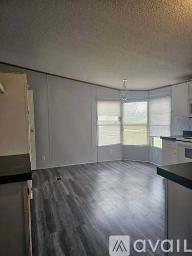 Azle House: 12231 Farm To Market Rd 730 N