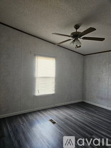 Azle House: 12231 Farm To Market Rd 730 N