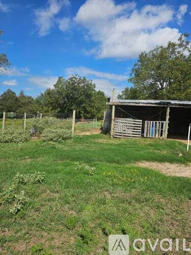 Azle House: 12075 Farm To Market Rd 730 N
