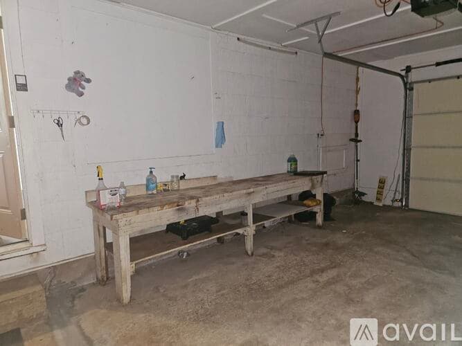 Azle House: 12075 Farm To Market Rd 730 N