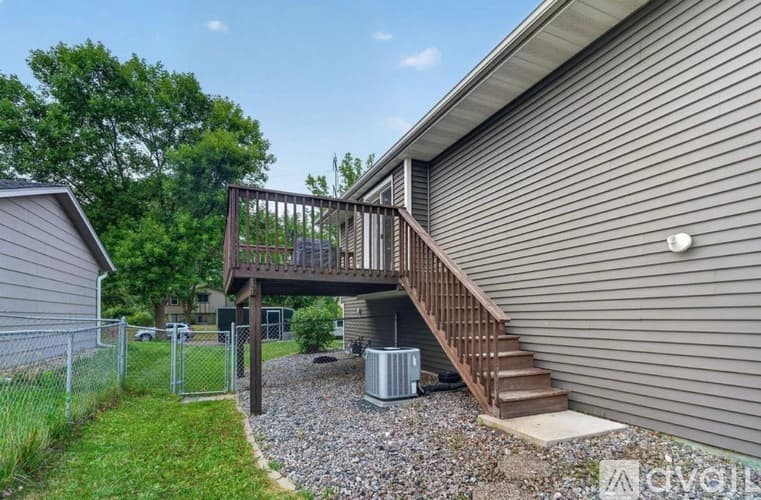 Minneapolis House: 9466 Irving Avenue North