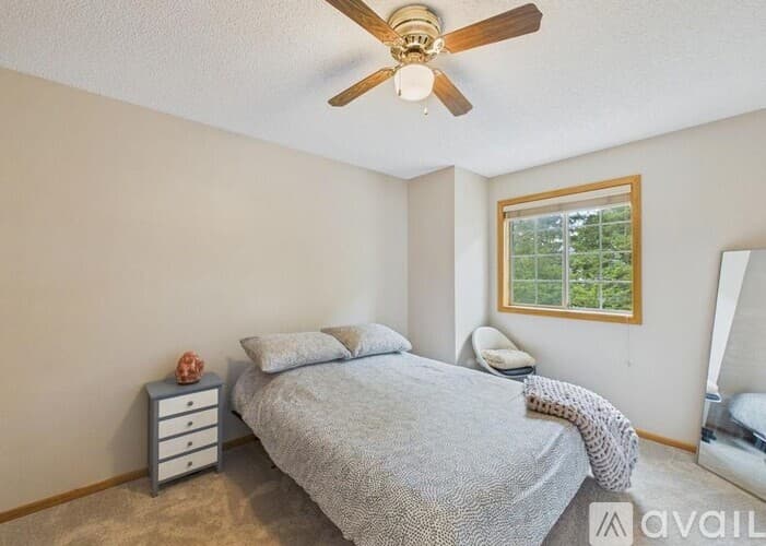 Plymouth Townhome: 5965 Wedgewood Ln N