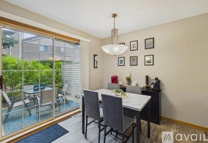 Plymouth Townhome: 5965 Wedgewood Ln N