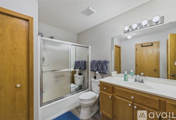 Plymouth Townhome: 5965 Wedgewood Ln N