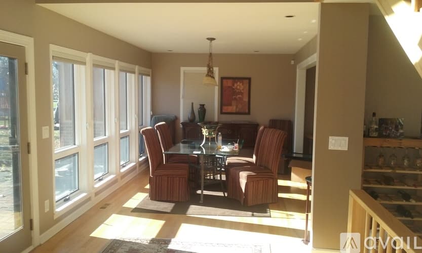 Farmington Hills House: 30990 Westwood Rd