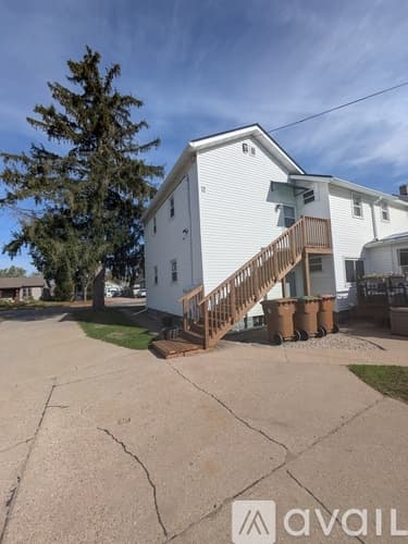 Stevens Point Apartment: 2109 Dixon Street