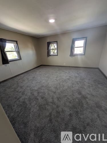 Stevens Point Apartment: 2109 Dixon Street
