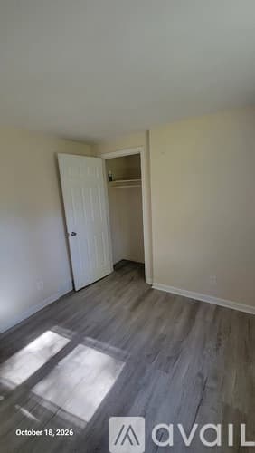 Syracuse House: 513 Lynch Ave