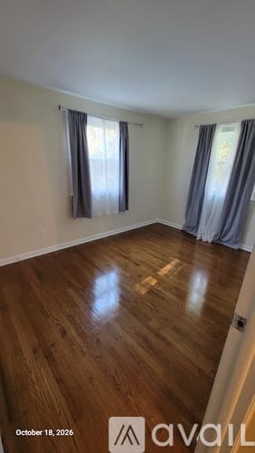 Syracuse House: 513 Lynch Ave