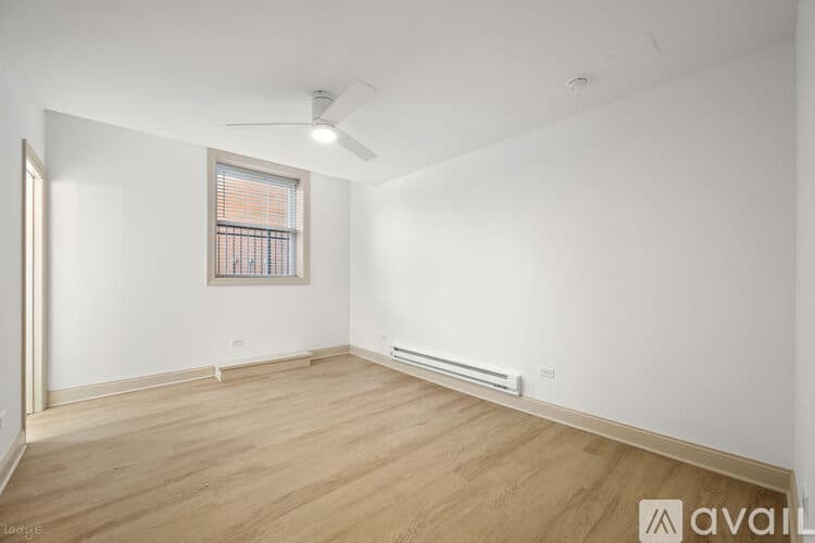 Evanston Apartment: 531 Hinman Ave