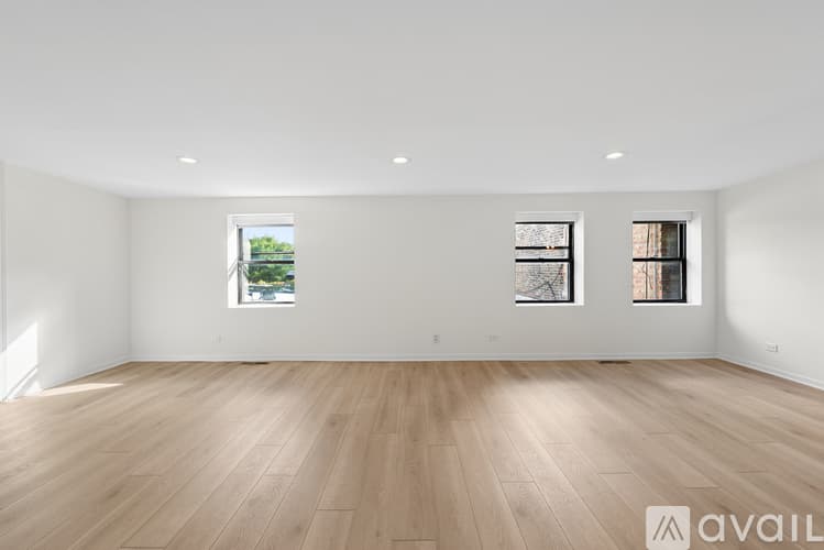 Chicago Apartment: 935 W Armitage Ave
