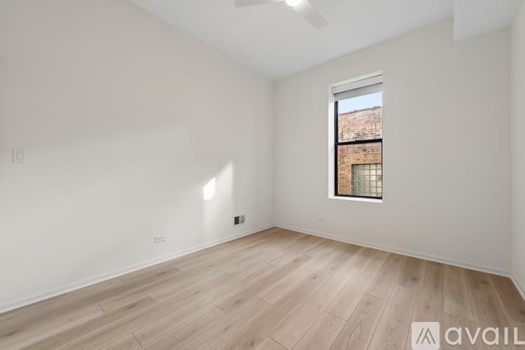 Chicago Apartment: 935 W Armitage Ave