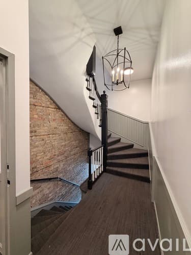 Chicago Apartment: 935 W Armitage Ave