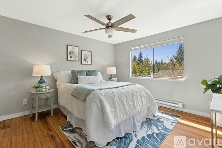 Bellevue Condo: 705 143rd Avenue Northeast