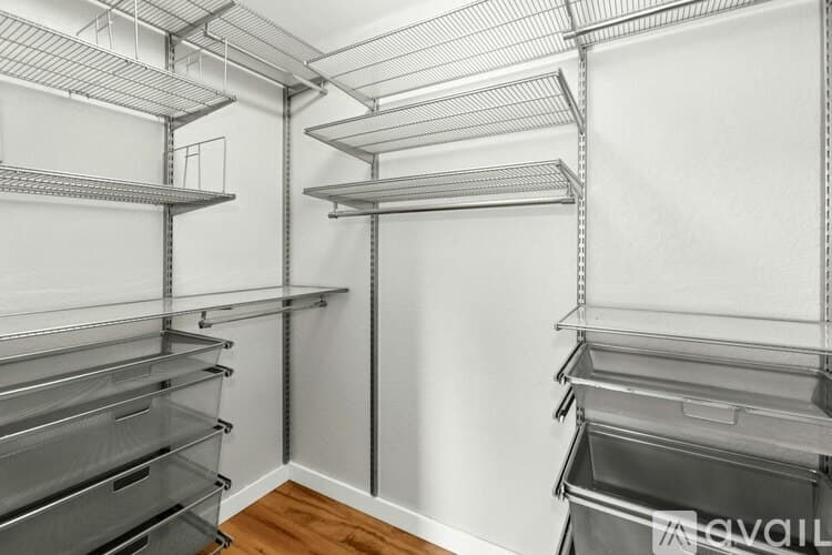 Bellevue Condo: 705 143rd Avenue Northeast
