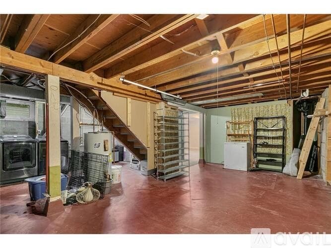 St. Cloud House: 1248 13 Th Ave N