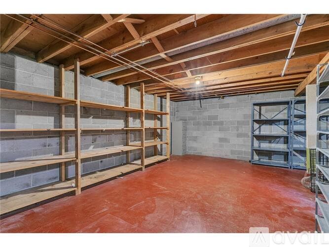 St. Cloud House: 1248 13 Th Ave N