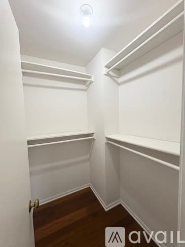 Chicago Apartment: 4278 N Hazel St