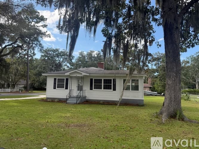 Savannah House: 39 Cornus Drive
