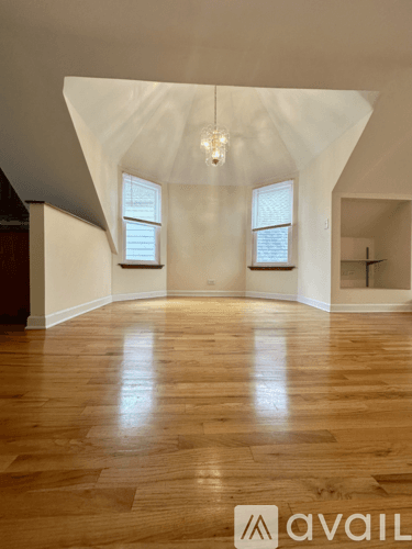 Chicago Apartment: 3755 North Christiana Avenue