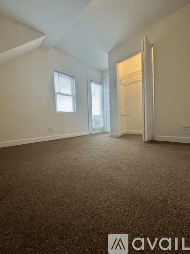 Chicago Apartment: 3755 North Christiana Avenue