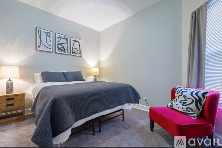 Chicago Apartment: 6145 S Eberhart Ave