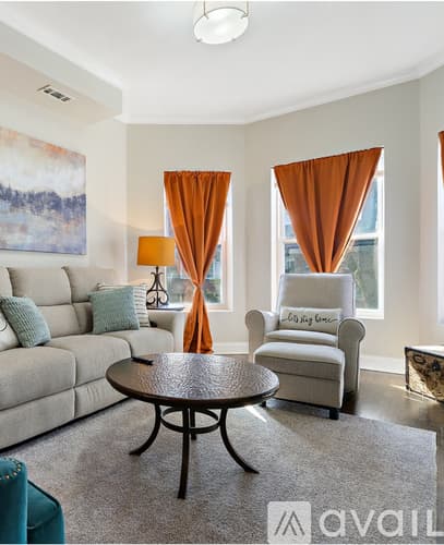 Chicago Apartment: 6145 S Eberhart Ave