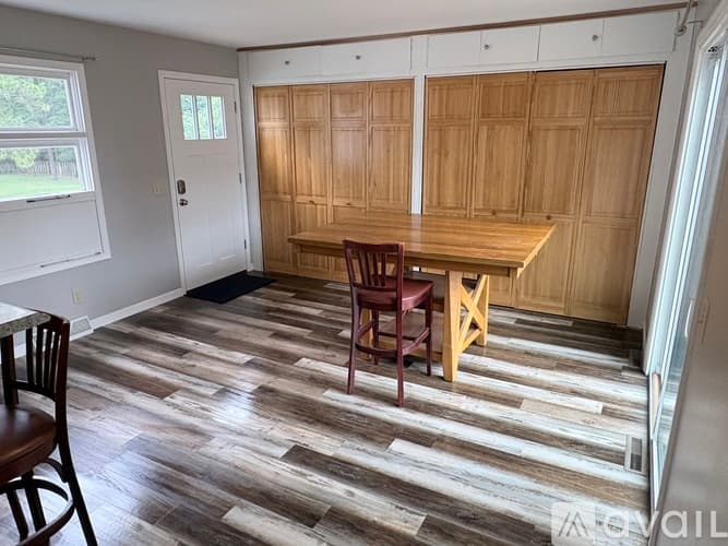 Wisconsin Dells House: 136 East Hiawatha Drive