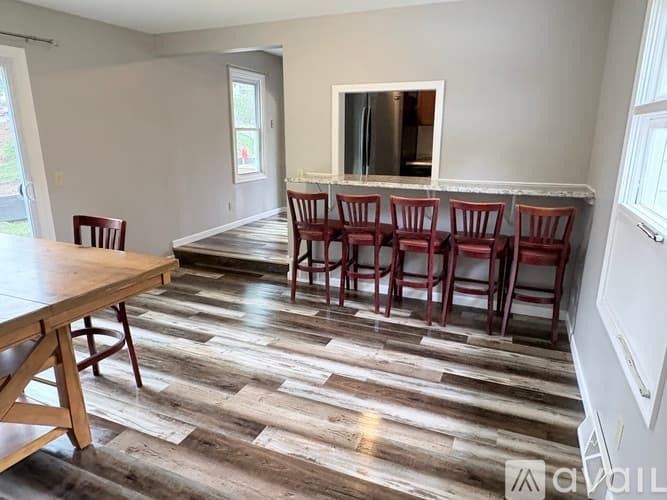 Wisconsin Dells House: 136 East Hiawatha Drive