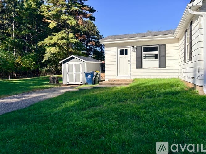 Wisconsin Dells House: 136 East Hiawatha Drive