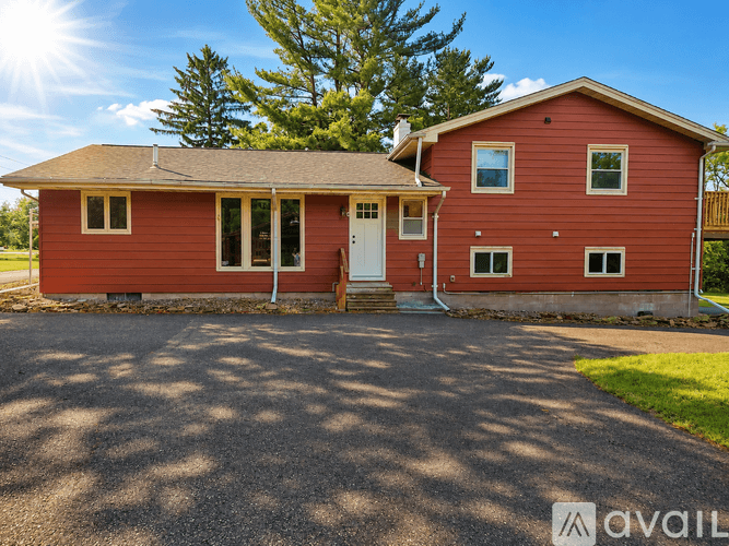 Eau Claire House: Priory Rd