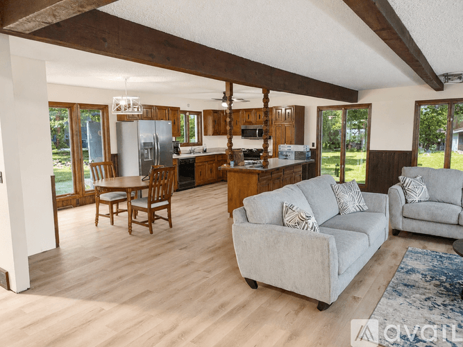 Eau Claire House: Priory Rd